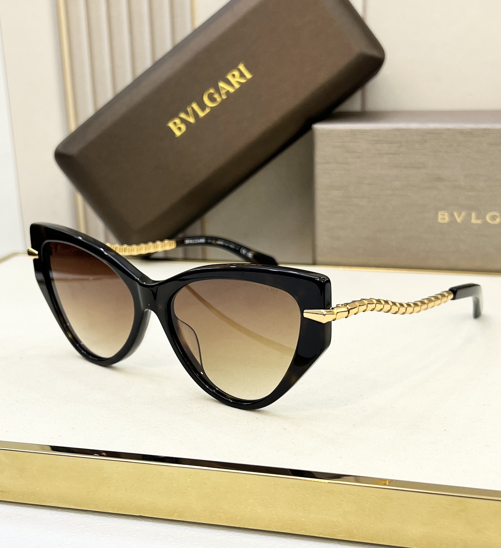 BVLGARI SUNGLASSES BV 40001I  (Original Edition)