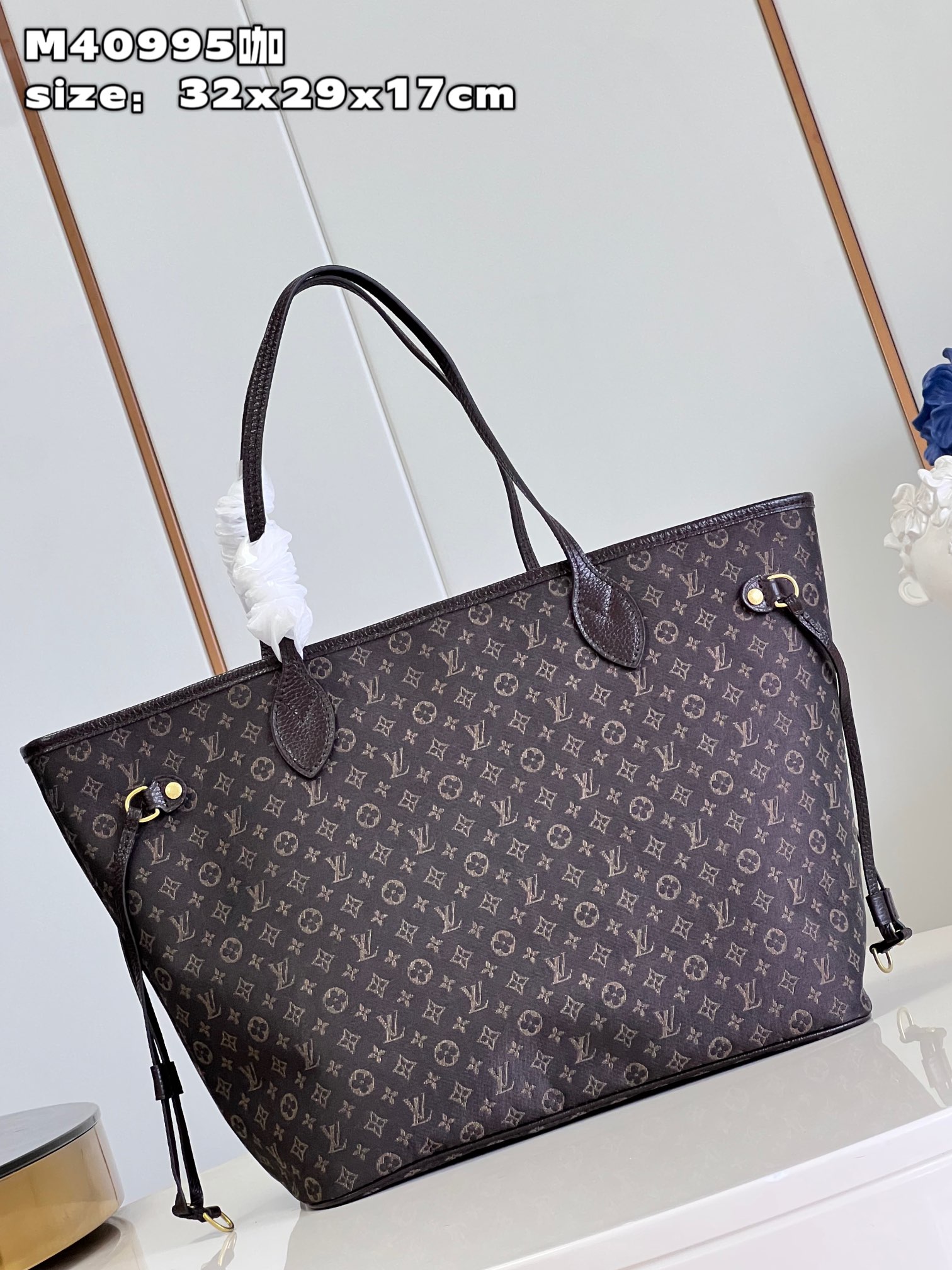 Neverfull MM Tote Bag