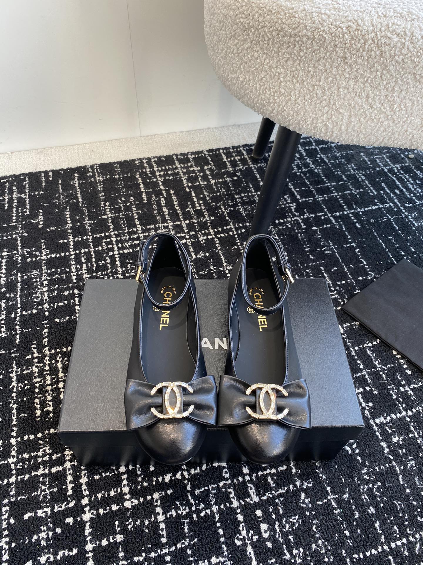 CHANEL BALLET FLATS