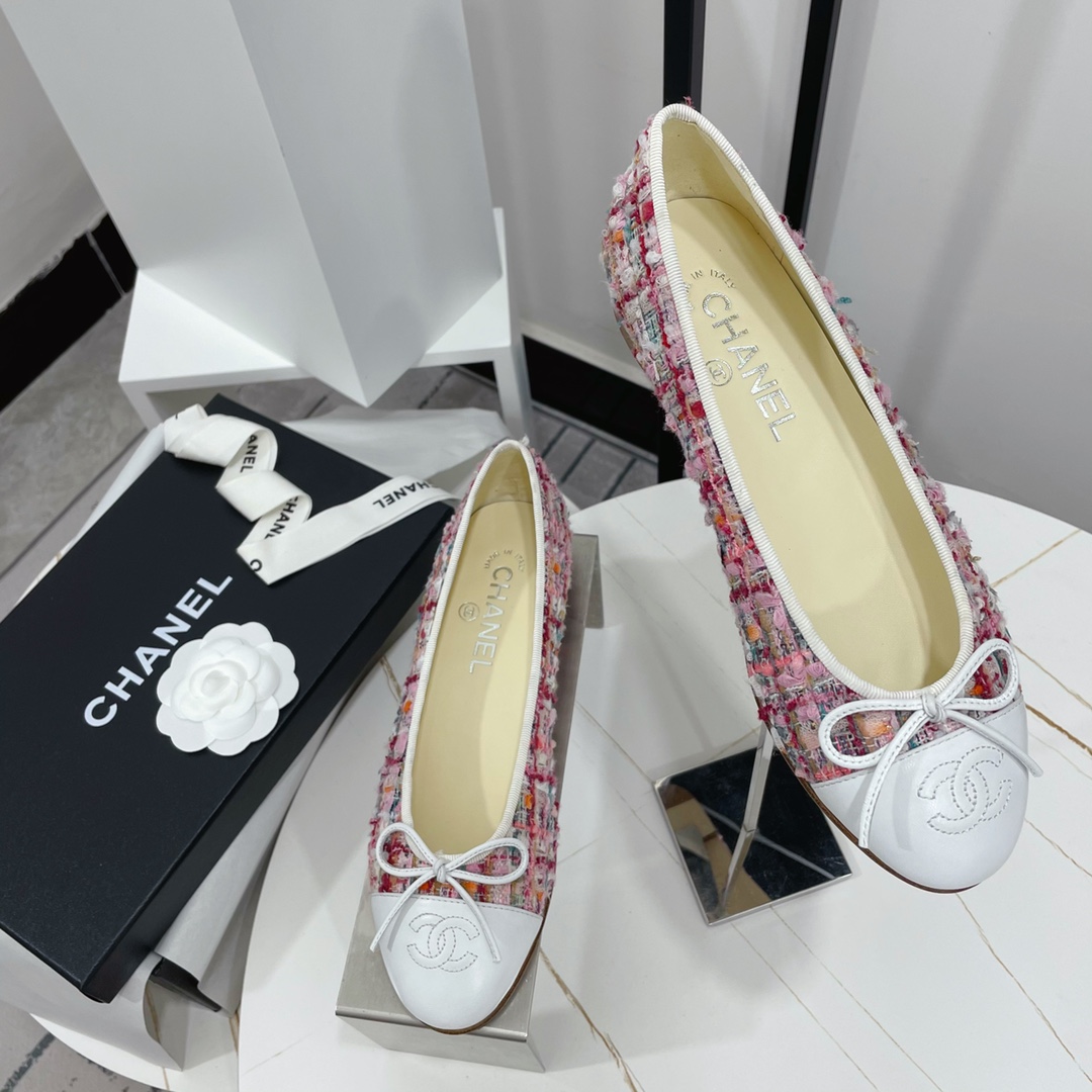 CHANEL BALLET FLATS