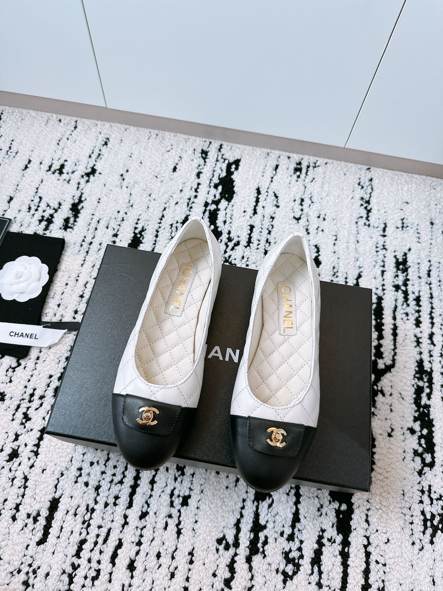 CHANEL BALLET FLATS