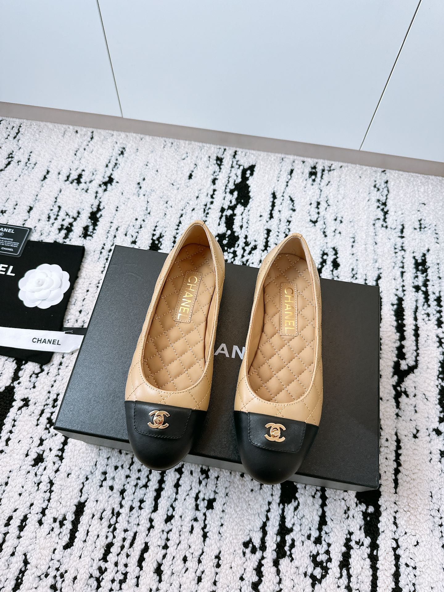 CHANEL BALLET FLATS