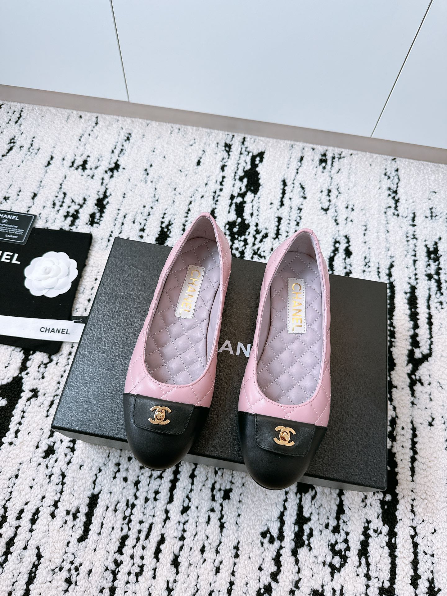 CHANEL BALLET FLATS